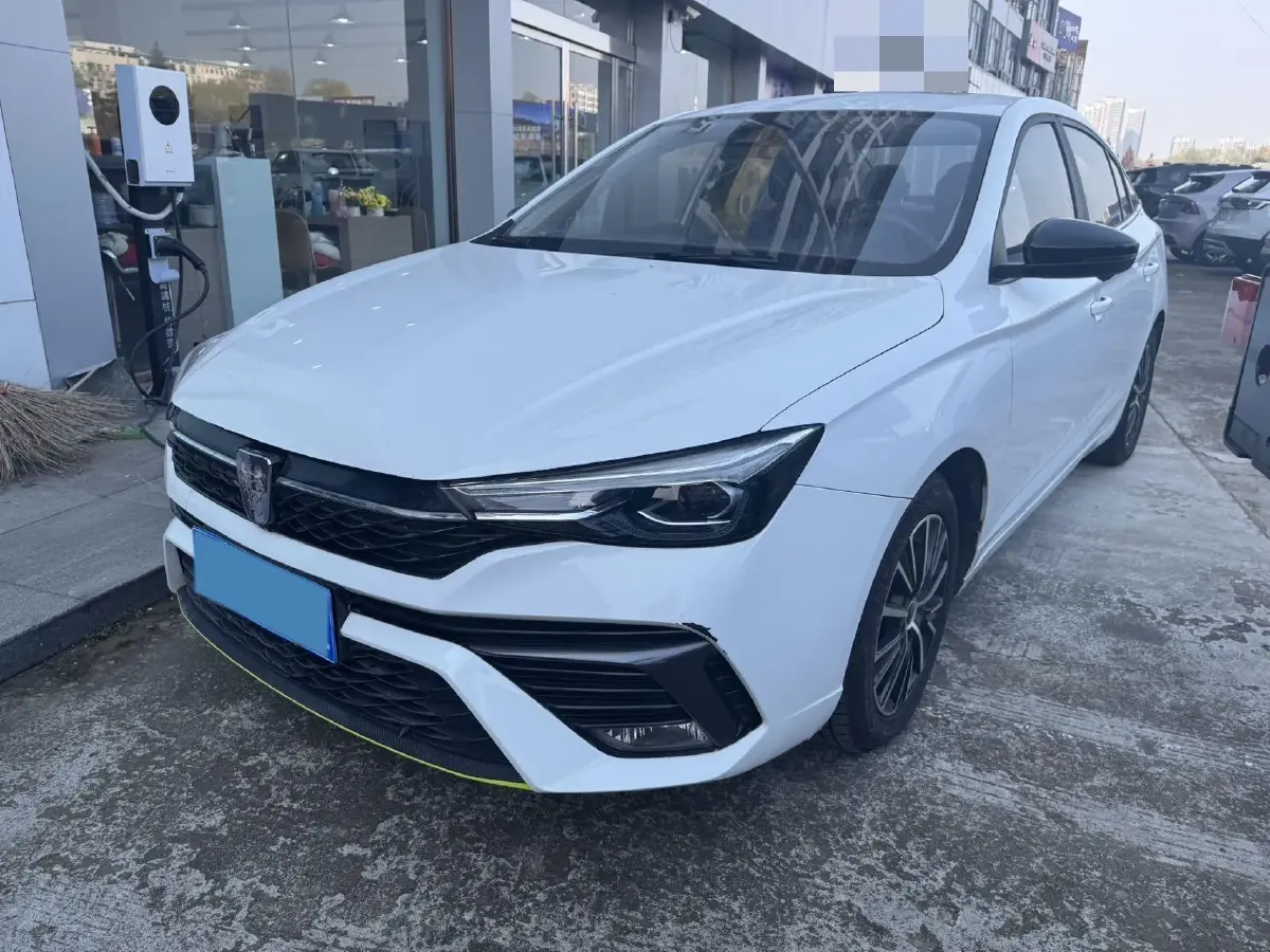 2021 Roewe i5 1.5L 120HP L4 CVT