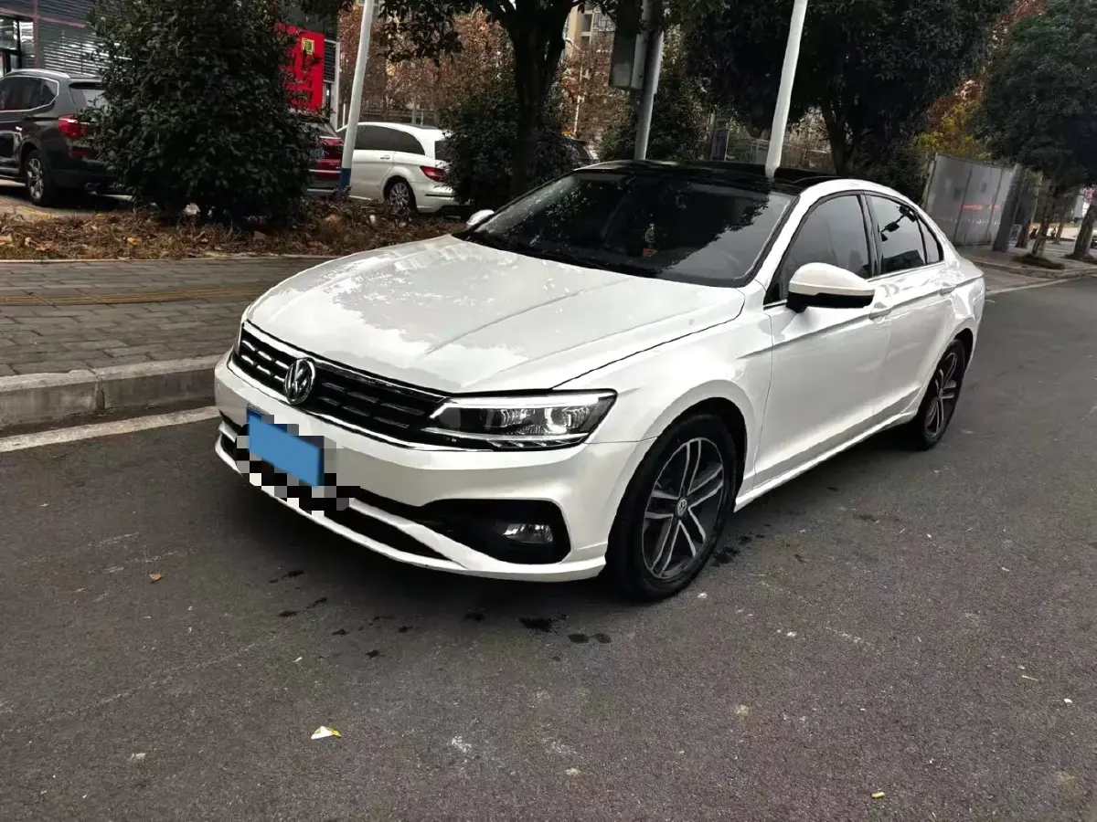 2019 Volkswagen Passat 1.4T 150HP L4 7DCT