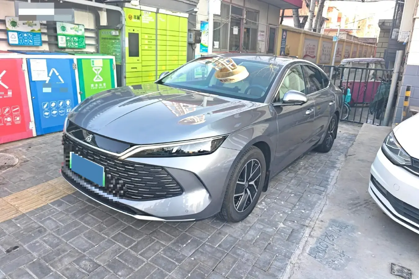 2024 BYD QinL 1.5L 101HP L4 E-CVT PHEV 10.08KWH