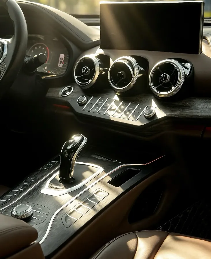 2020 WEY VV7 2.0T 227HP L4 7DCT,autocango,china used car exporter,china ev exporter,chinese used car exporter,chinese used ev exporter