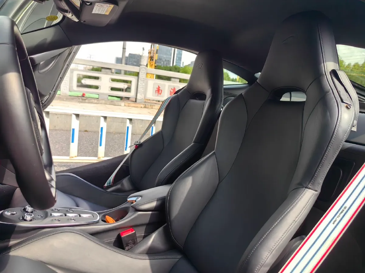 2019 Lorinser MAYBACH S Class 3.0T 367HP V6 9AT,autocango,china used car exporter,china ev exporter,chinese used car exporter,chinese used ev exporter