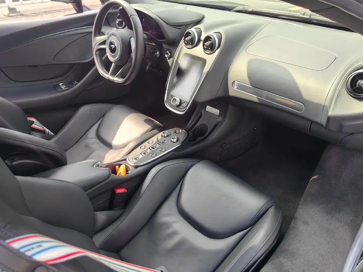 2019 Lorinser MAYBACH S Class 3.0T 367HP V6 9AT,autocango,china used car exporter,china ev exporter,chinese used car exporter,chinese used ev exporter