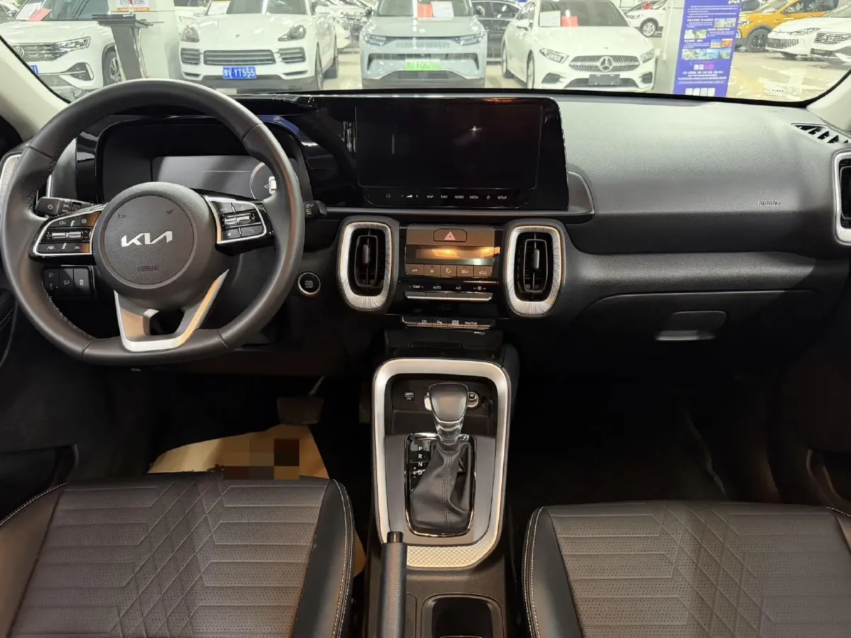 2024 Kia Sonet 1.5L 115HP L4 CVT,autocango,china used car exporter,china ev exporter,chinese used car exporter,chinese used ev exporter