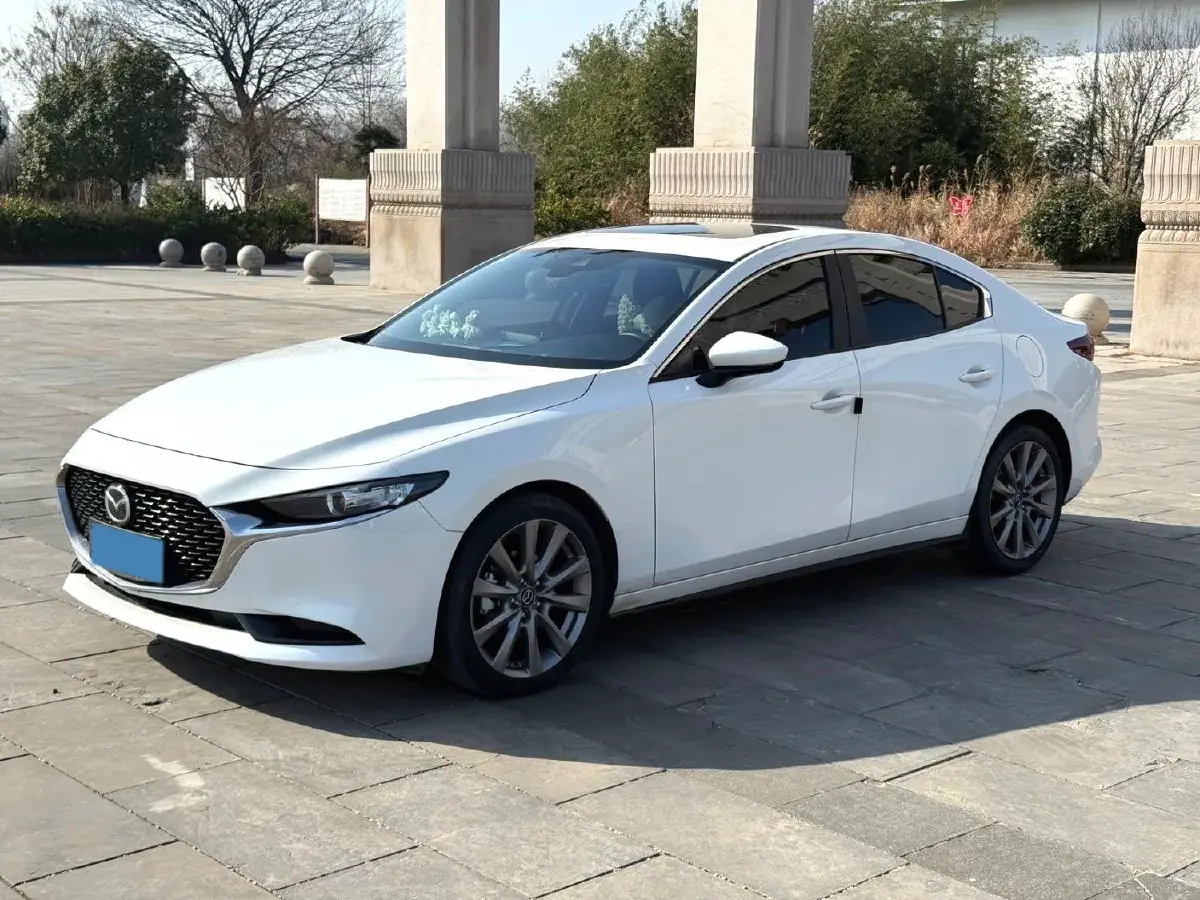 2021 Mazda 3 Axela 2.0L 158HP L4 6AT