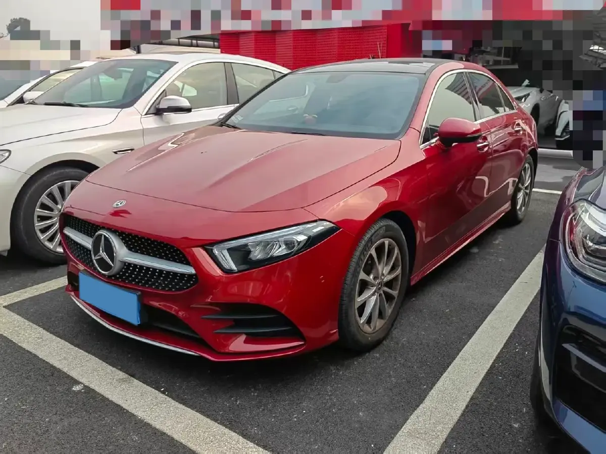 2020 Mercedes-Benz A Class 1.3T 163HP L4 7DCT