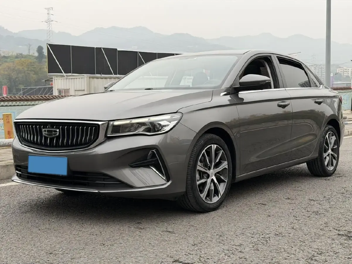 2022 Geely Emgrand 1.5L 114HP L4 CVT