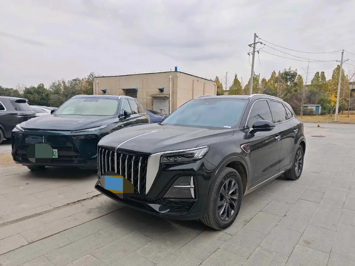 2023 HongQi HS5 2.0T 252HP L4 8AT