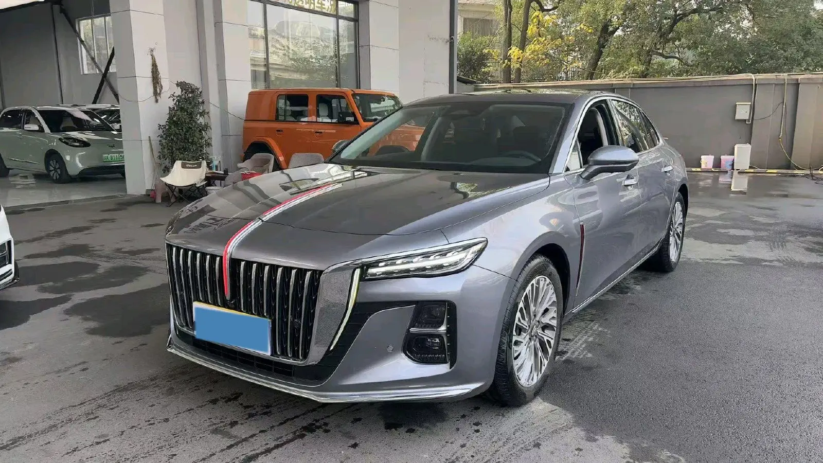 2024 HongQi H5 2.0T 224HP L4 8AT