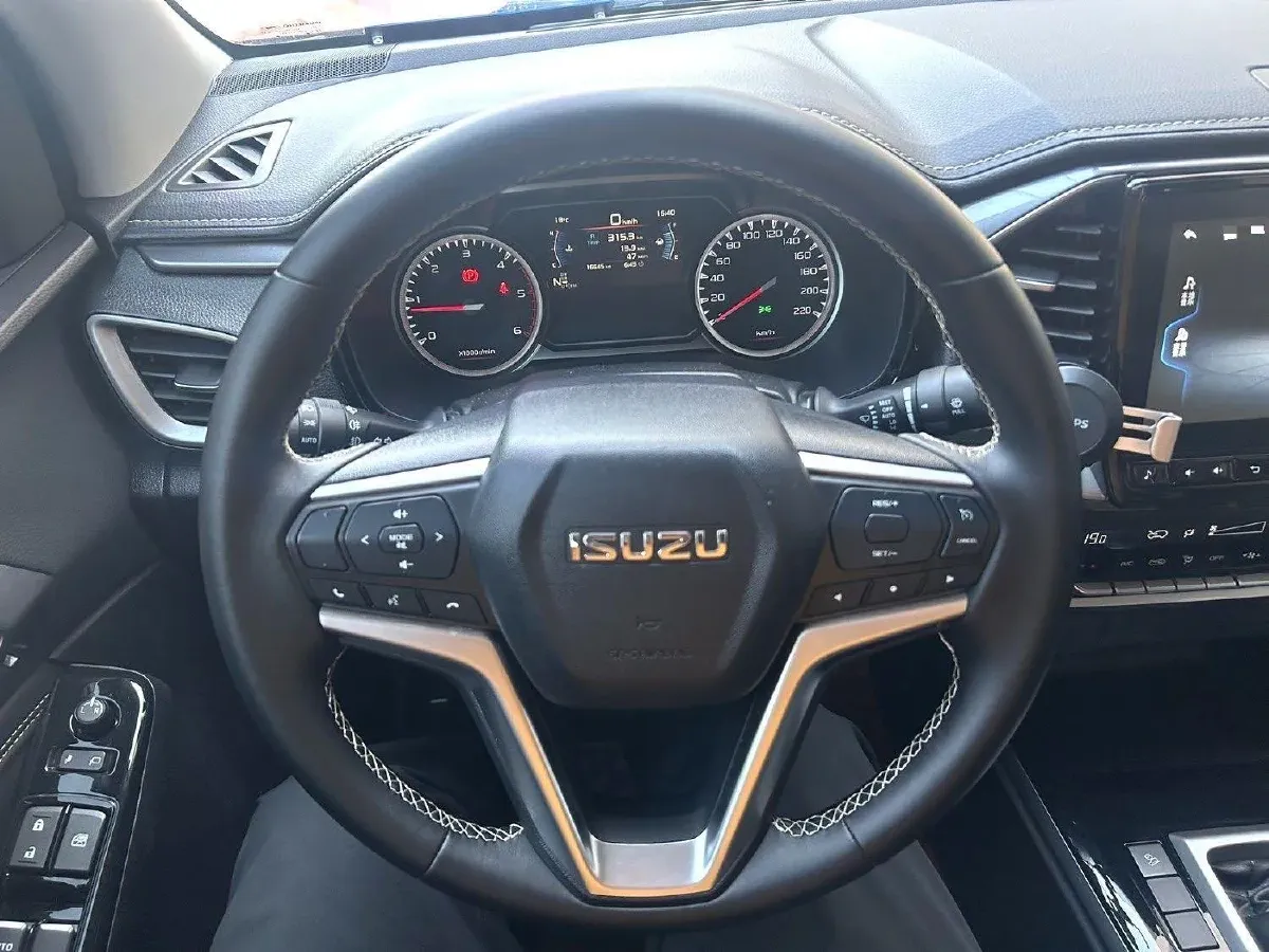 2021 Isuzu D-MAX 1.9T 163HP L4 6AT,autocango,china used car exporter,china ev exporter,chinese used car exporter,chinese used ev exporter