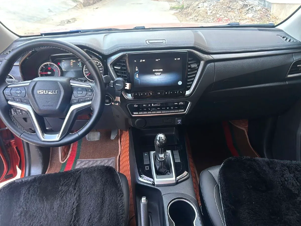2021 Isuzu D-MAX 1.9T 163HP L4 6AT,autocango,china used car exporter,china ev exporter,chinese used car exporter,chinese used ev exporter
