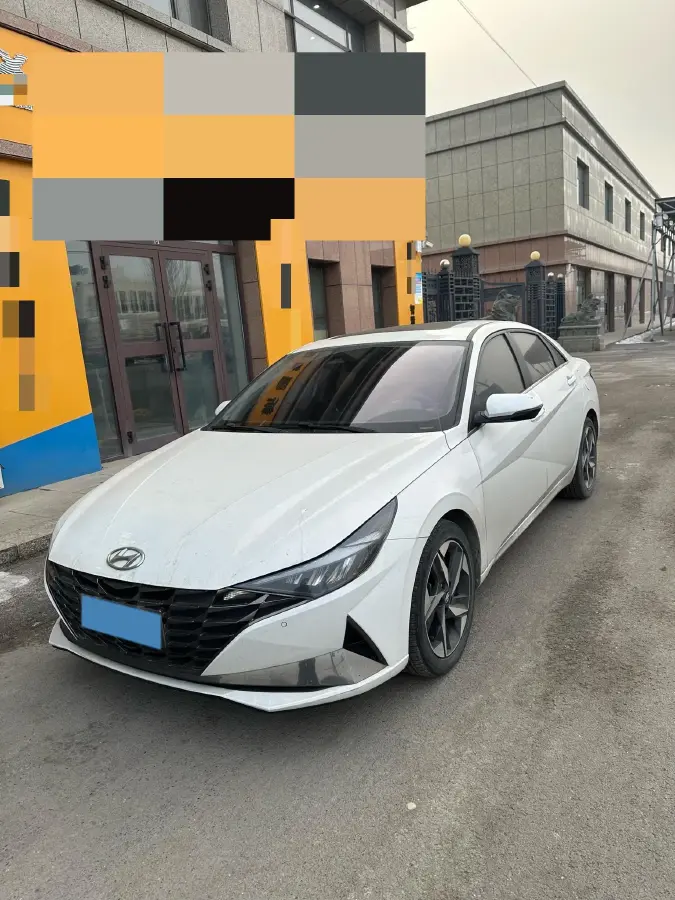 2022 Hyundai Elantra 1.5L 115HP L4 CVT