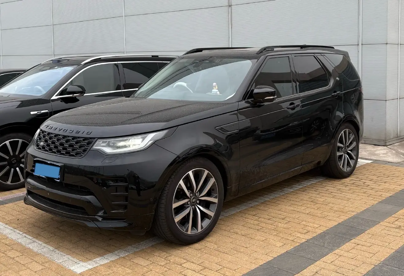 2024 Land Rover Discovery 3.0T 360HP L6 8AT