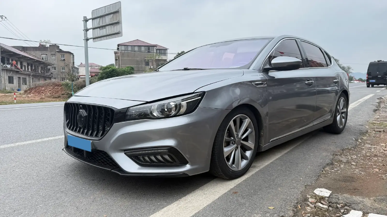 2019 MAXUS XinTu V80 2.5T 136HP L4 6AMT