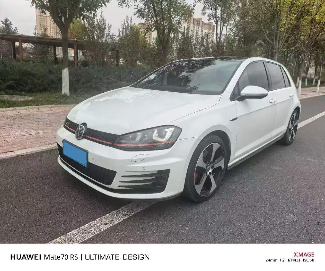 2016 Volkswagen GolfGTI 2.0T 220HP L4 7DCT