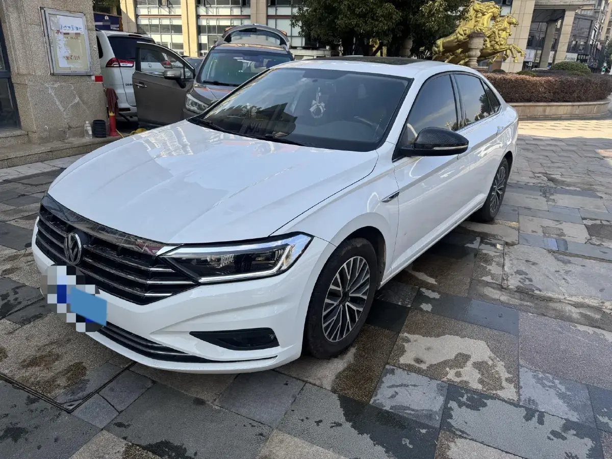 2020 Volkswagen Sagitar 1.4T 150HP L4 7DCT