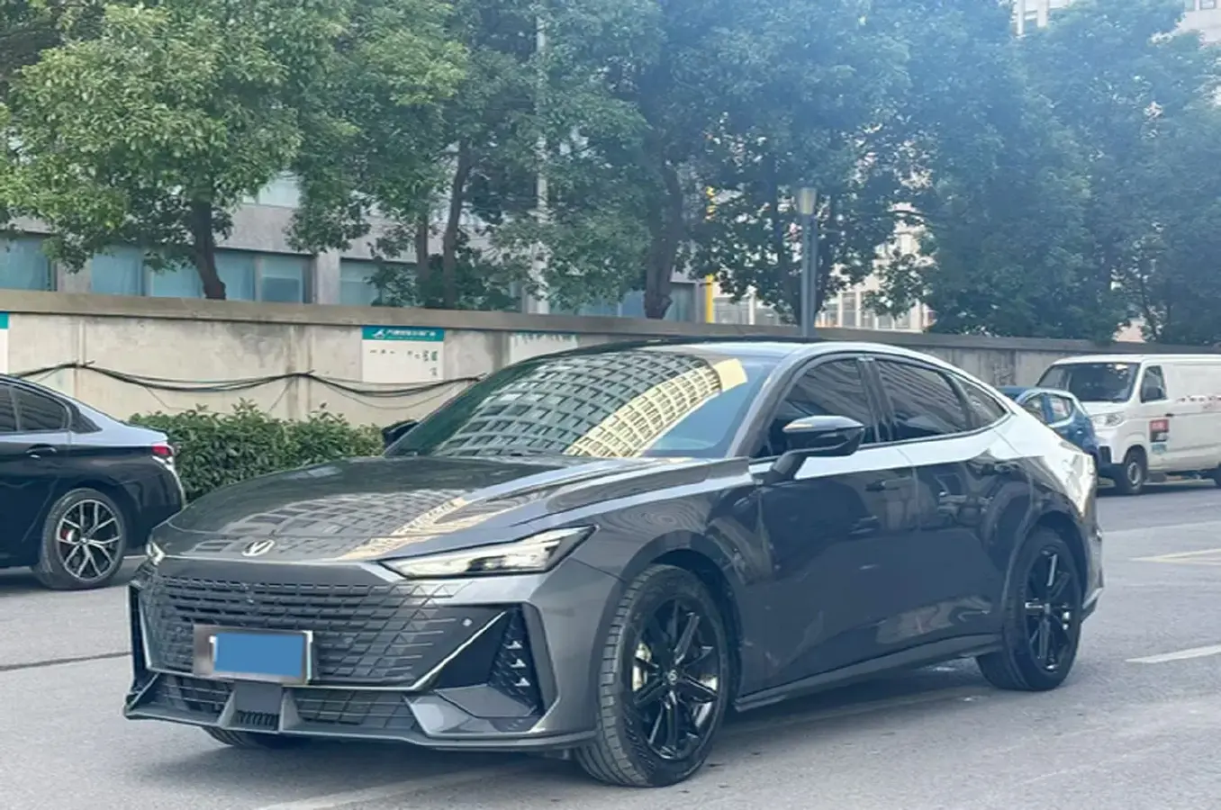 2022 ChangAn UNI-V 1.5T 188HP L4 7DCT