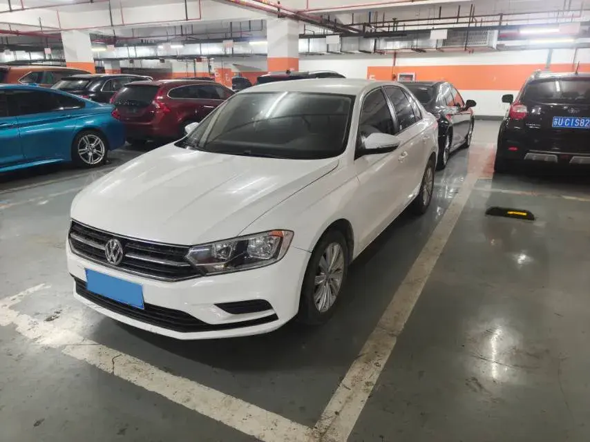 2019 Volkswagen Bora 1.5L 112HP L4 6AT