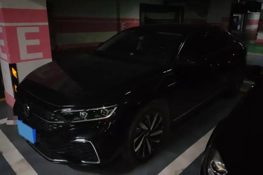 2022 Xpeng P7 BEV 60.2KWH