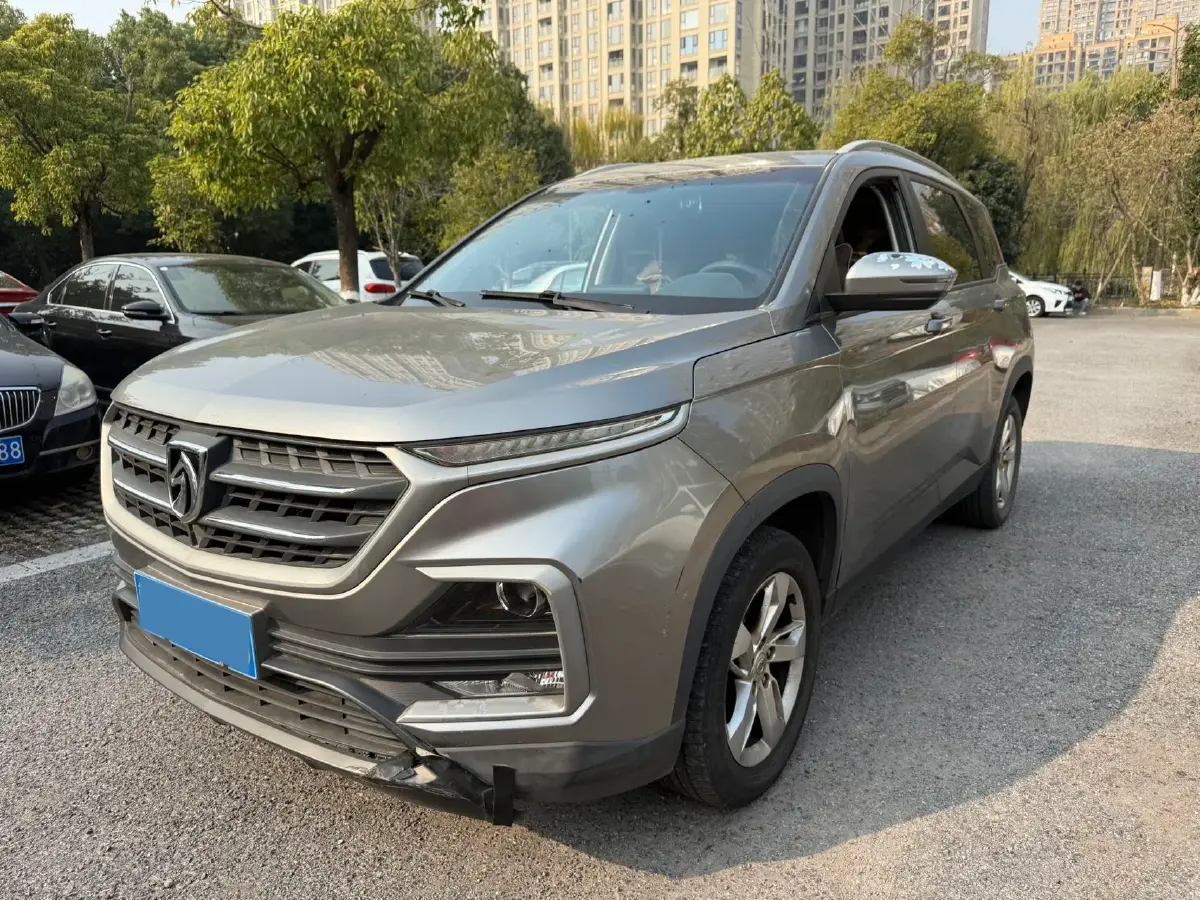 2016 BaoJun 730 1.5L 112HP L4 5MT