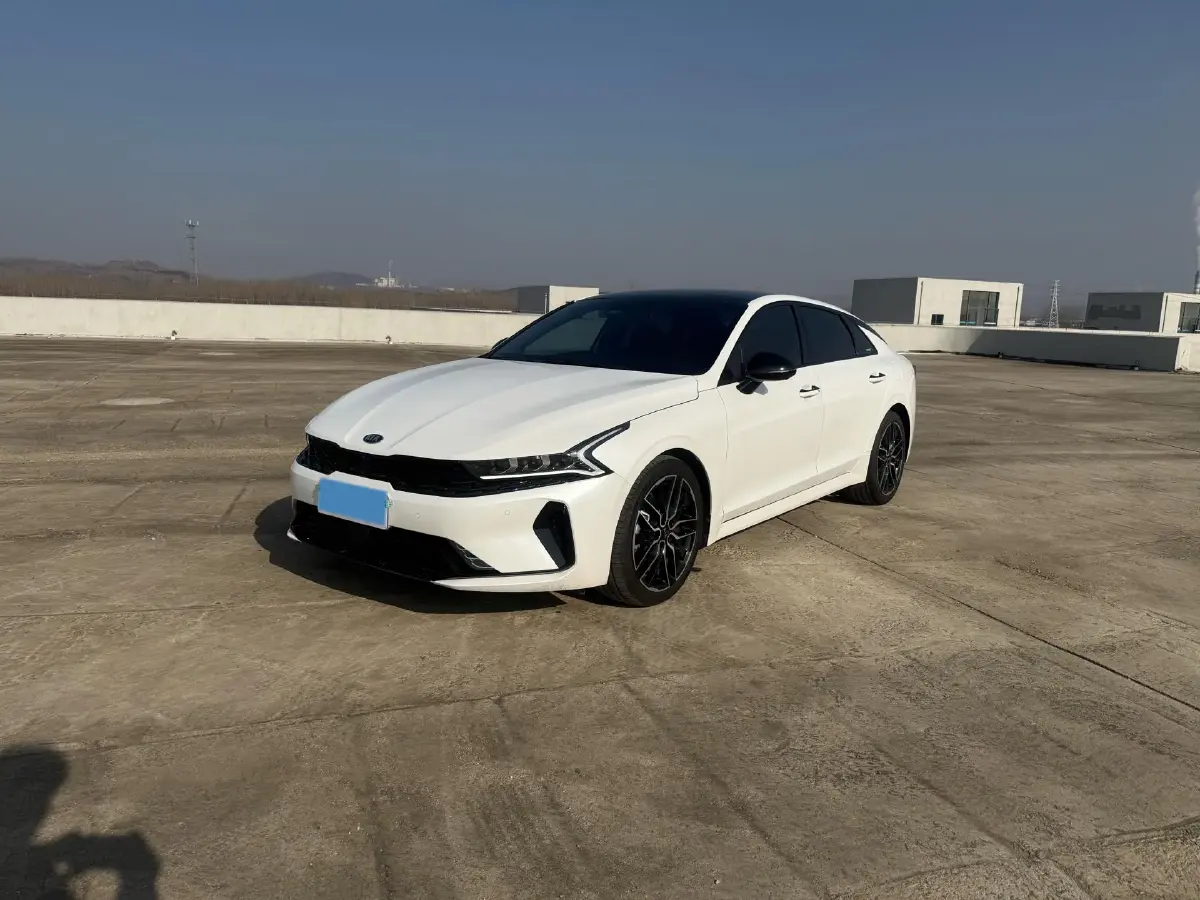 2020 Kia K5 2.0T 240HP L4 8AT