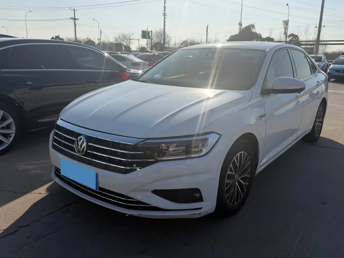 2020 Volkswagen Sagitar 1.4T 150HP L4 7DCT