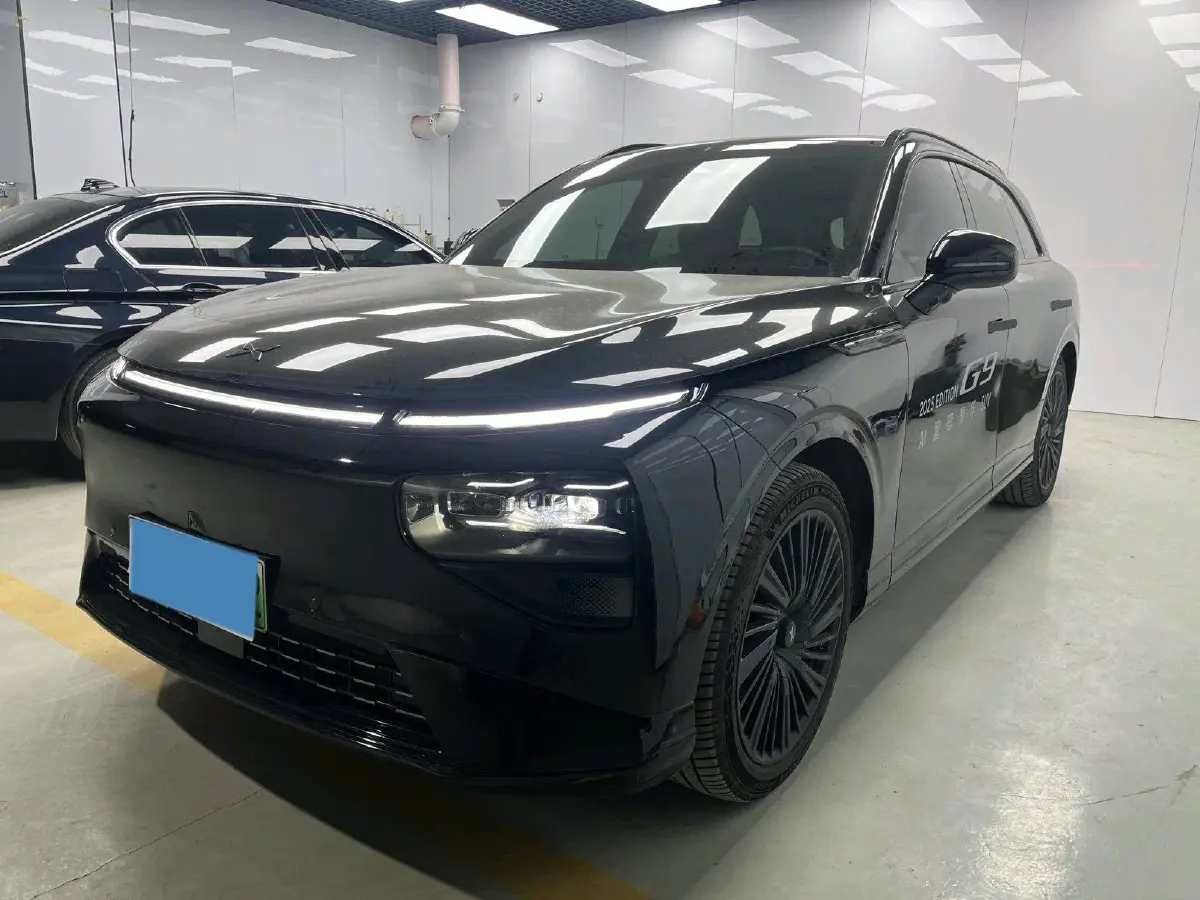2025 Xpeng G9 BEV 79KWH