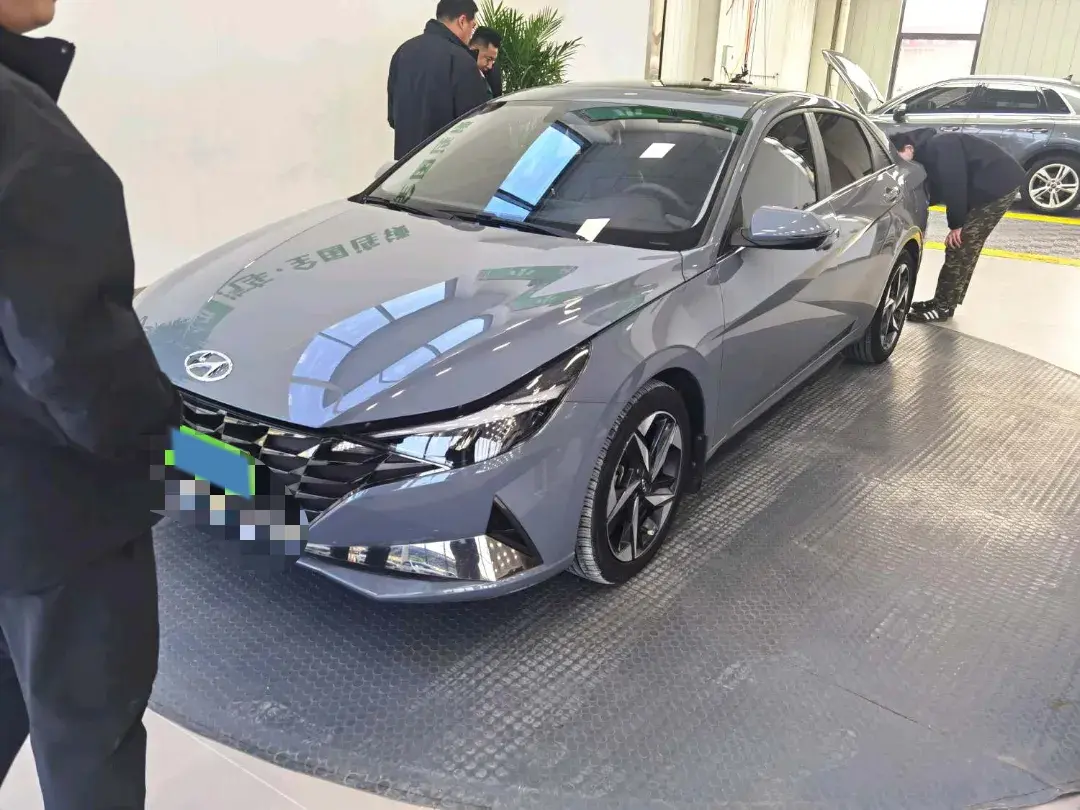 2022 Hyundai Elantra 1.5L 115HP L4 CVT