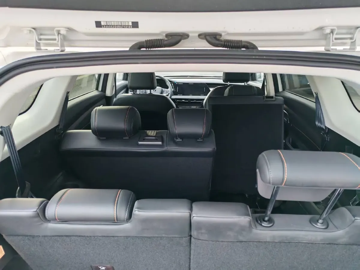 2024 ChangAn X7 PLUS 1.5T 188HP L4 7DCT,autocango,china used car exporter,china ev exporter,chinese used car exporter,chinese used ev exporter