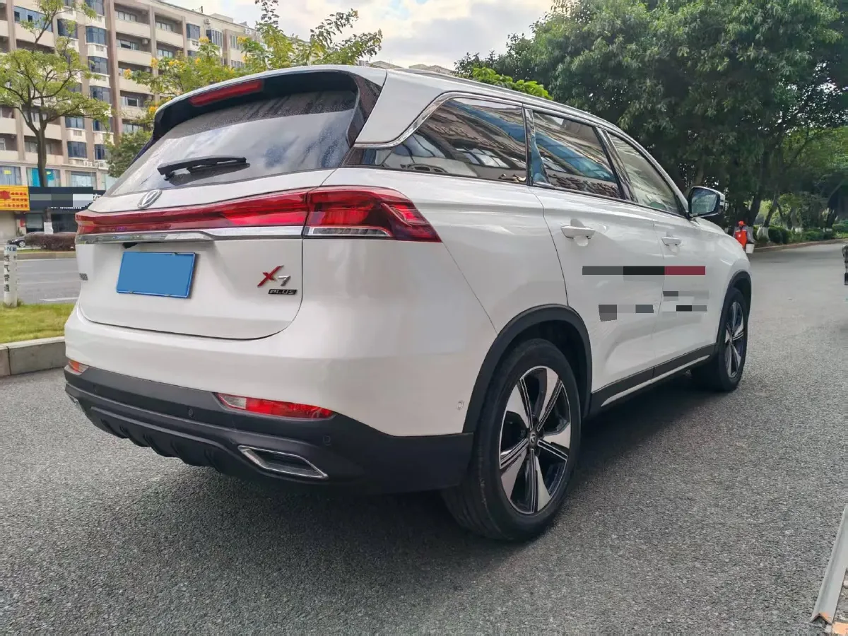 2024 ChangAn X7 PLUS 1.5T 188HP L4 7DCT,autocango,china used car exporter,china ev exporter,chinese used car exporter,chinese used ev exporter