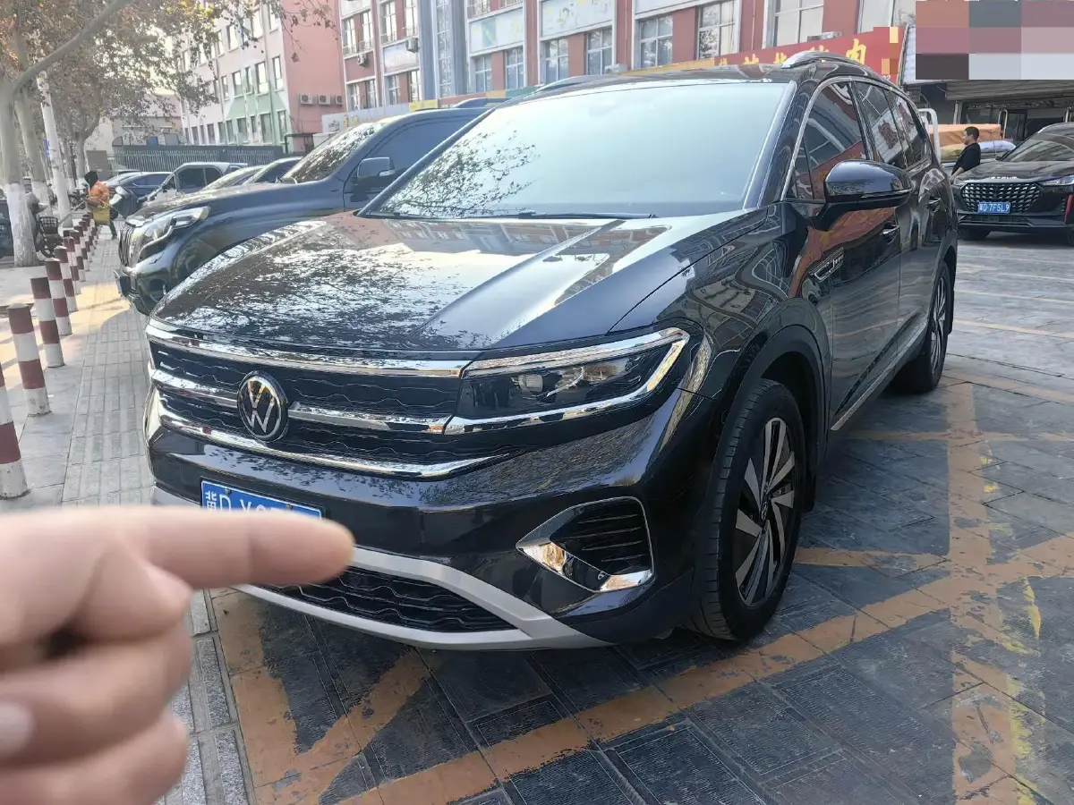 2022 Volkswagen Talagon 2.0T 220HP L4 7DCT