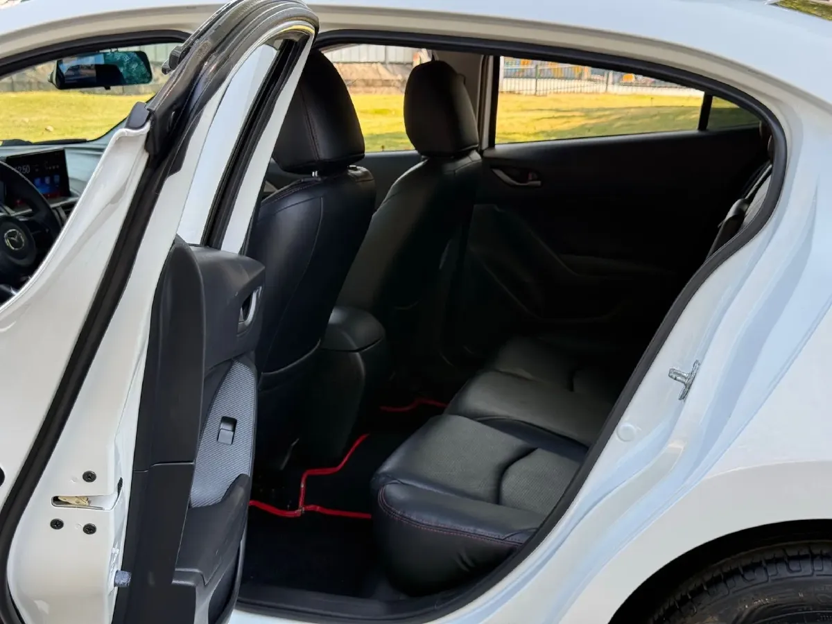 2019 Mazda 3 Axela 1.5L 117HP L4 6AT,autocango,china used car exporter,china ev exporter,chinese used car exporter,chinese used ev exporter