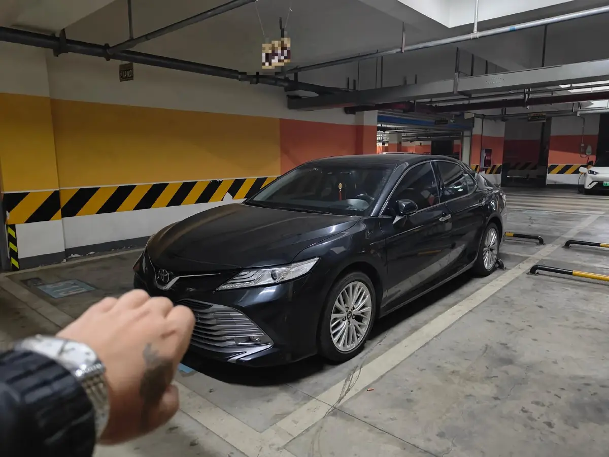 2019 Toyota Camry 2.5L 209HP L4 8AT