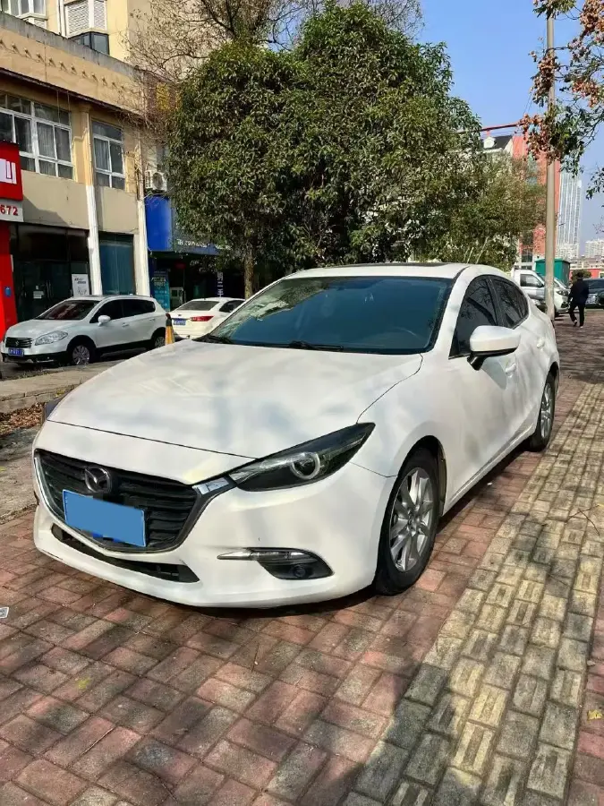 2017 Mazda 3 Axela 1.5L 117HP L4 6AT