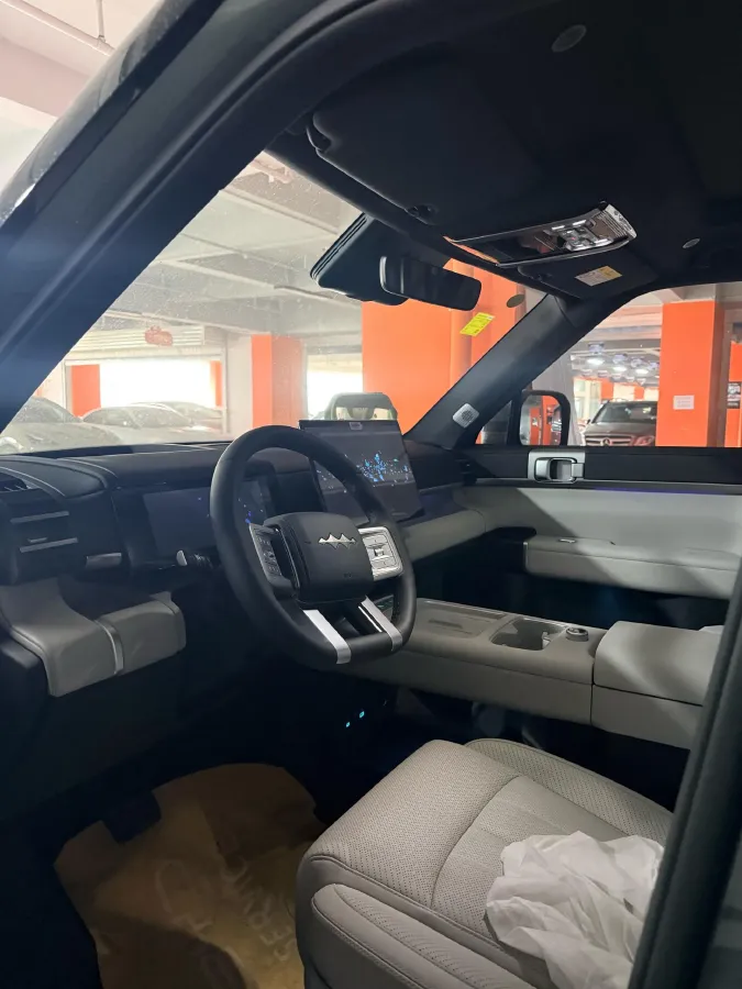 2025 FangChengBao Tai 7 1.5T 156HP L4 E-CVT PHEV,autocango,china used car exporter,china ev exporter,chinese used car exporter,chinese used ev exporter