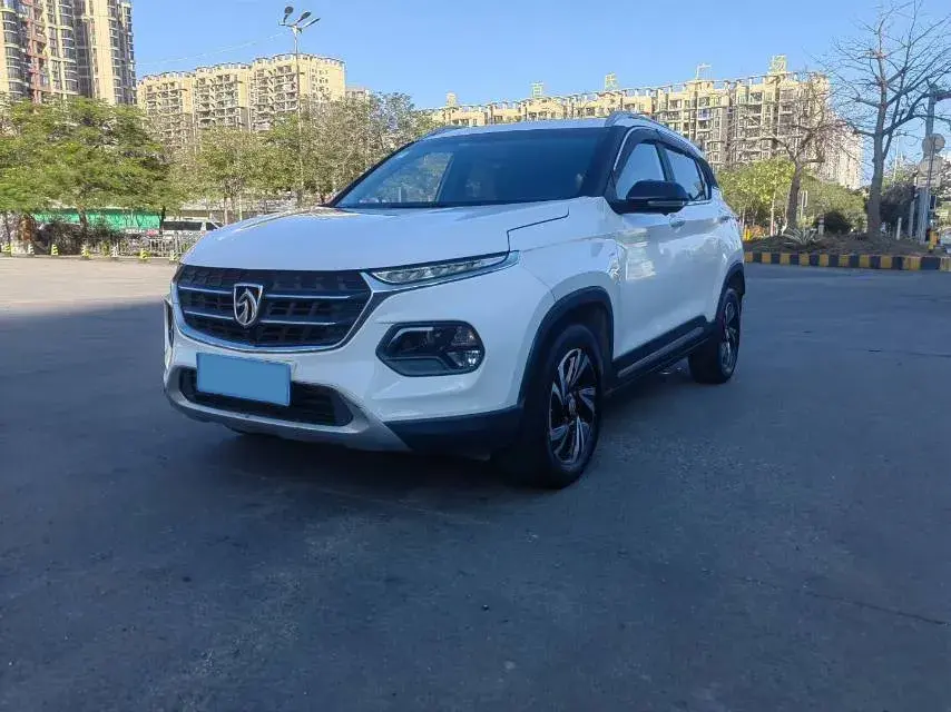 2017 BaoJun 310W 1.5L 105HP L4 6MT
