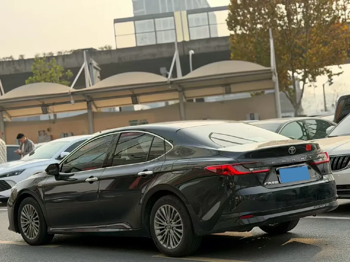 2024 Toyota Camry 2.0L 152HP L4 E-CVT Hybrid,autocango,china used car exporter,china ev exporter,chinese used car exporter,chinese used ev exporter