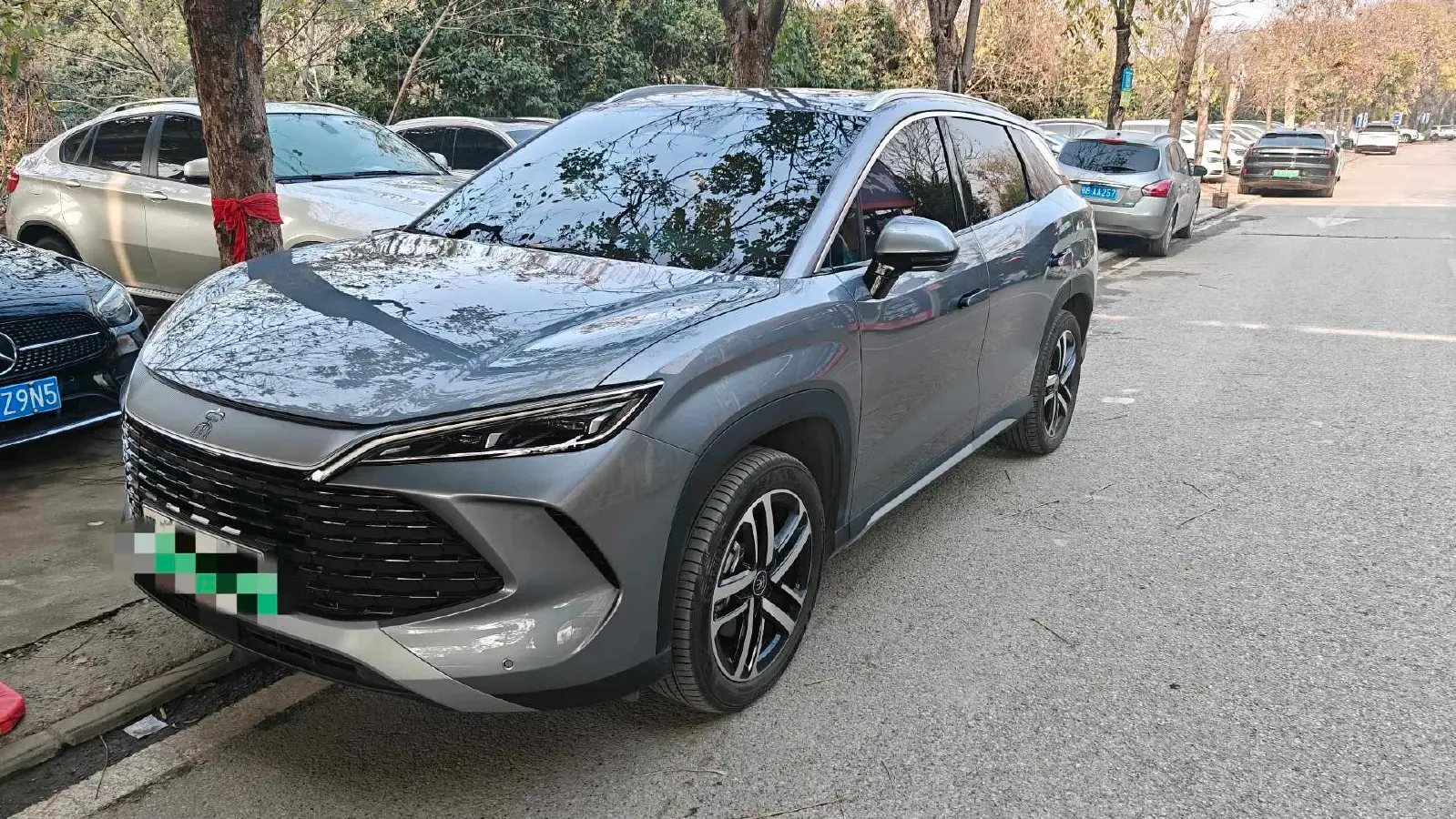 2024 BYD SongL DM-i 1.5L 101HP L4 E-CVT PHEV 18.3KWH