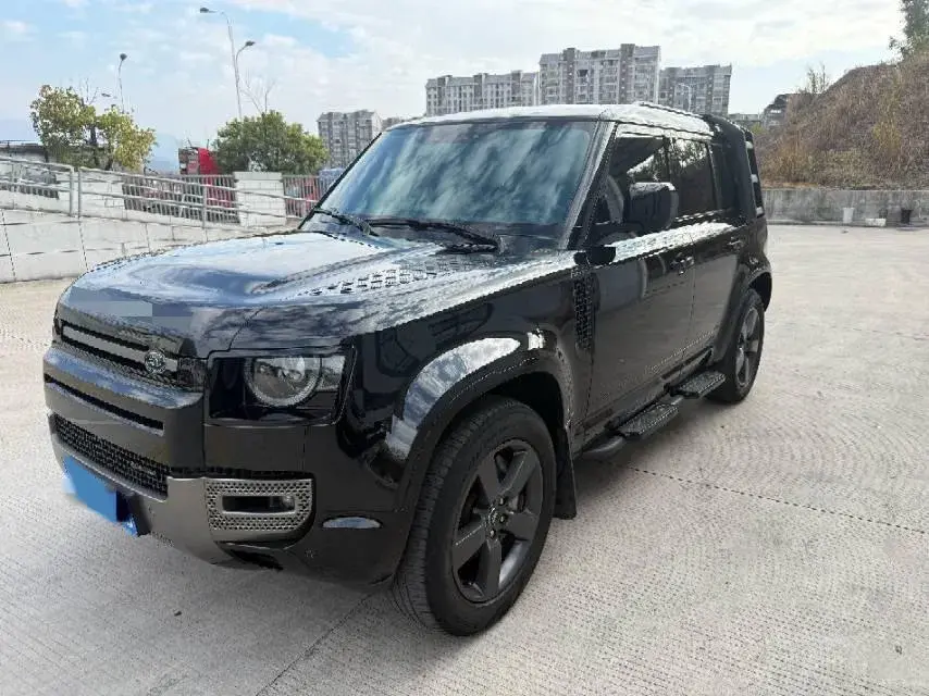 2023 Land Rover Defender 3.0T 400HP L6 8AT