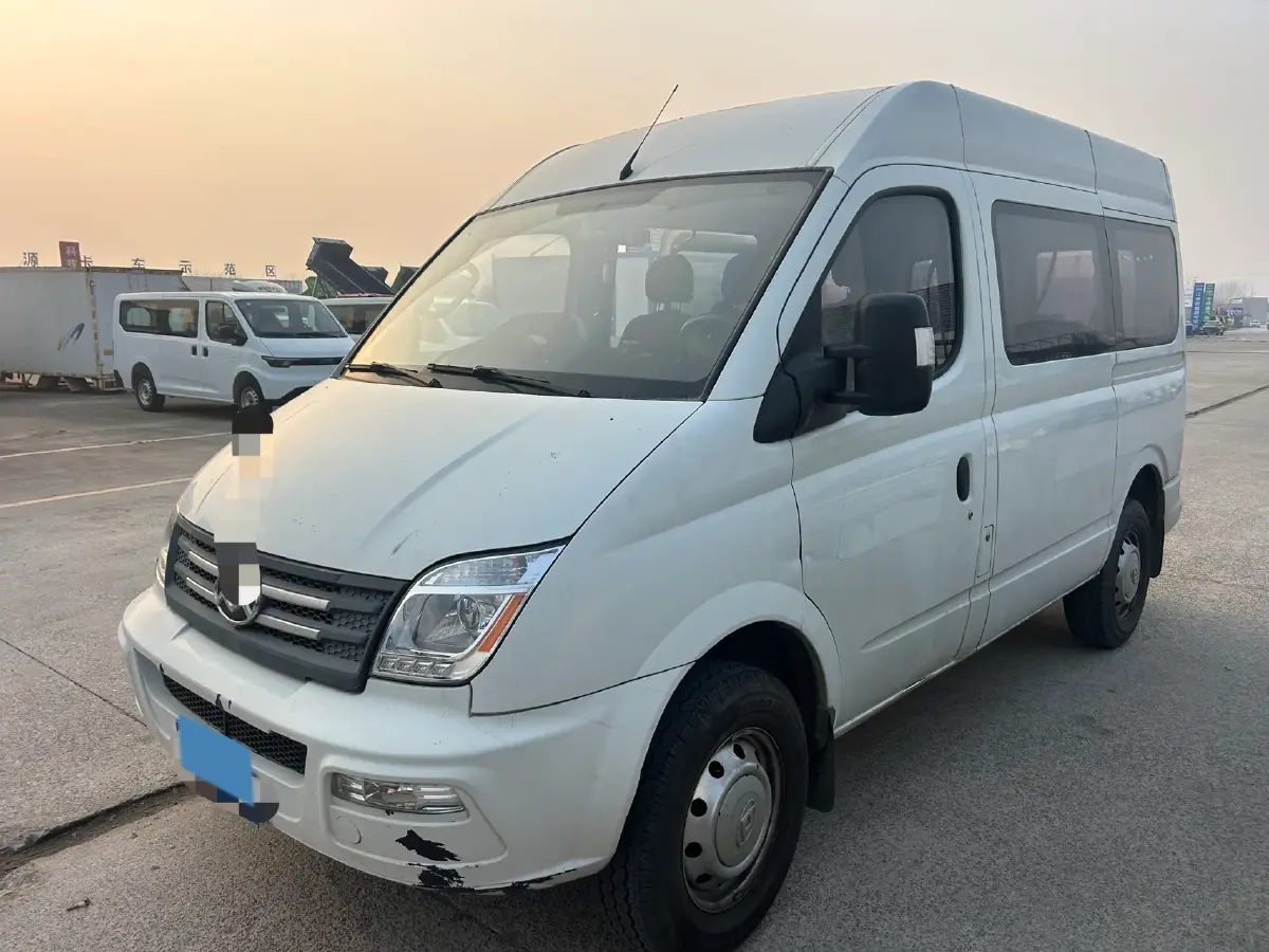 2021 MAXUS XinTu V80 2.0T 139HP L4 6MT