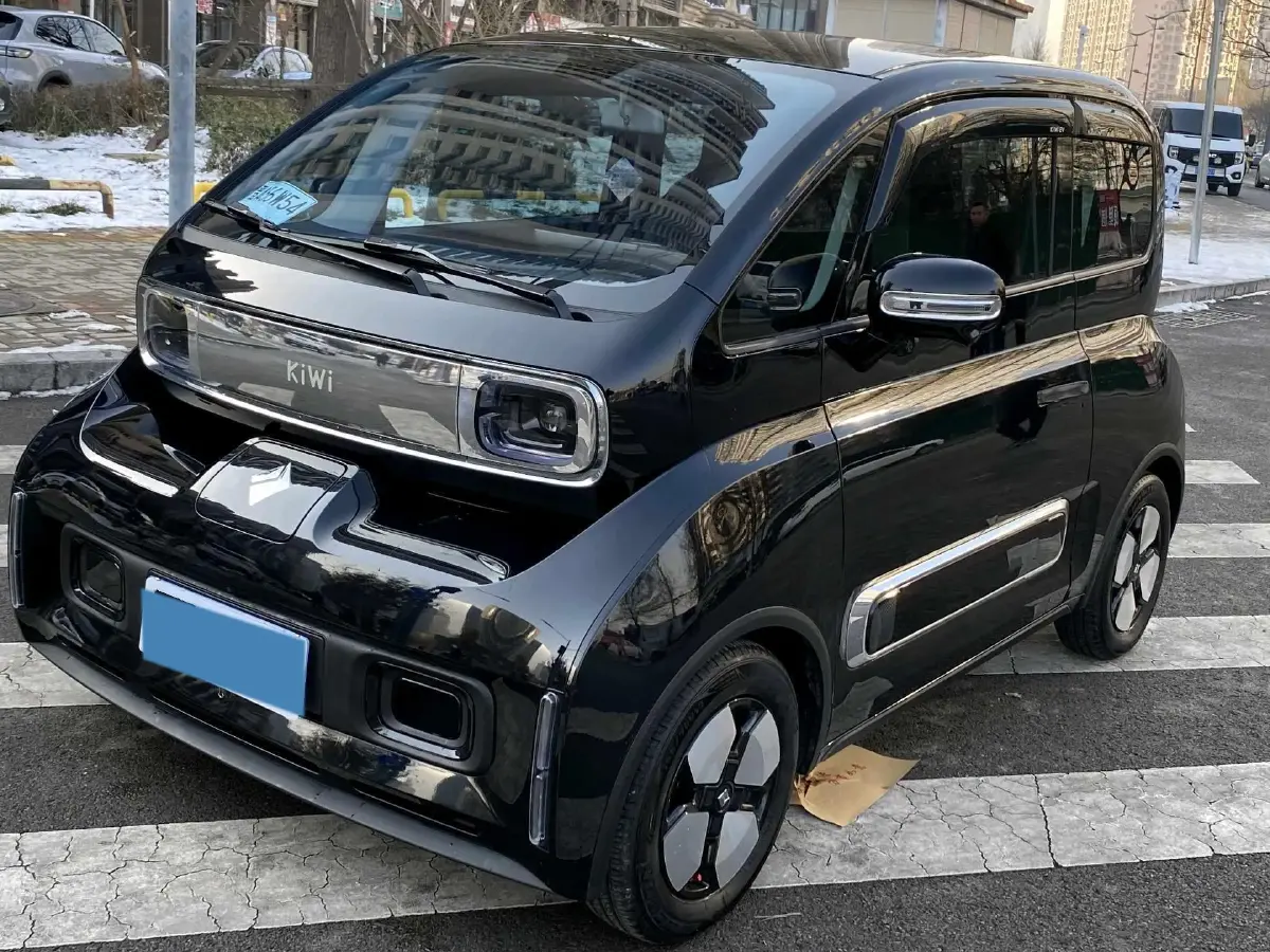 2023 BaoJun KiWi EV BEV 31.7KWH