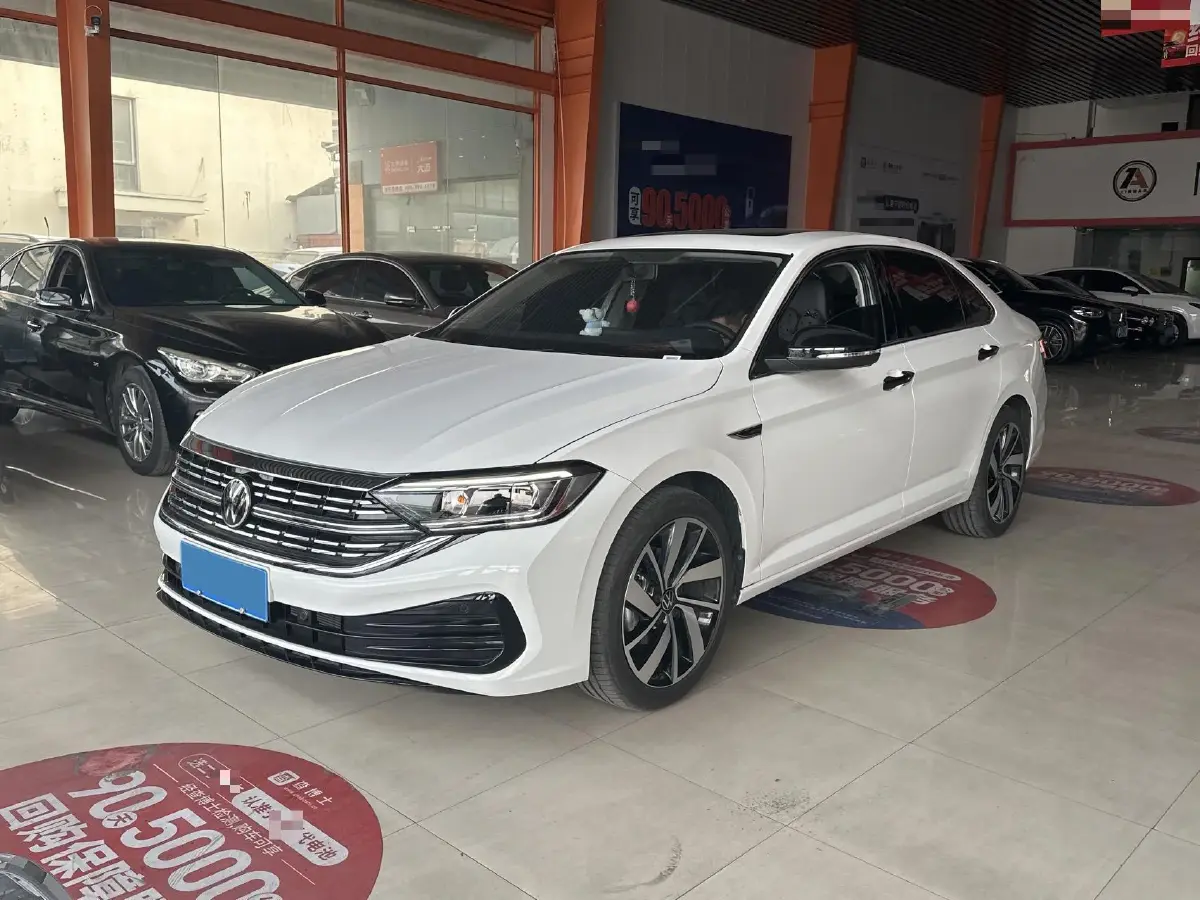 2025 Volkswagen Sagitar 1.5T 160HP L4 7DCT