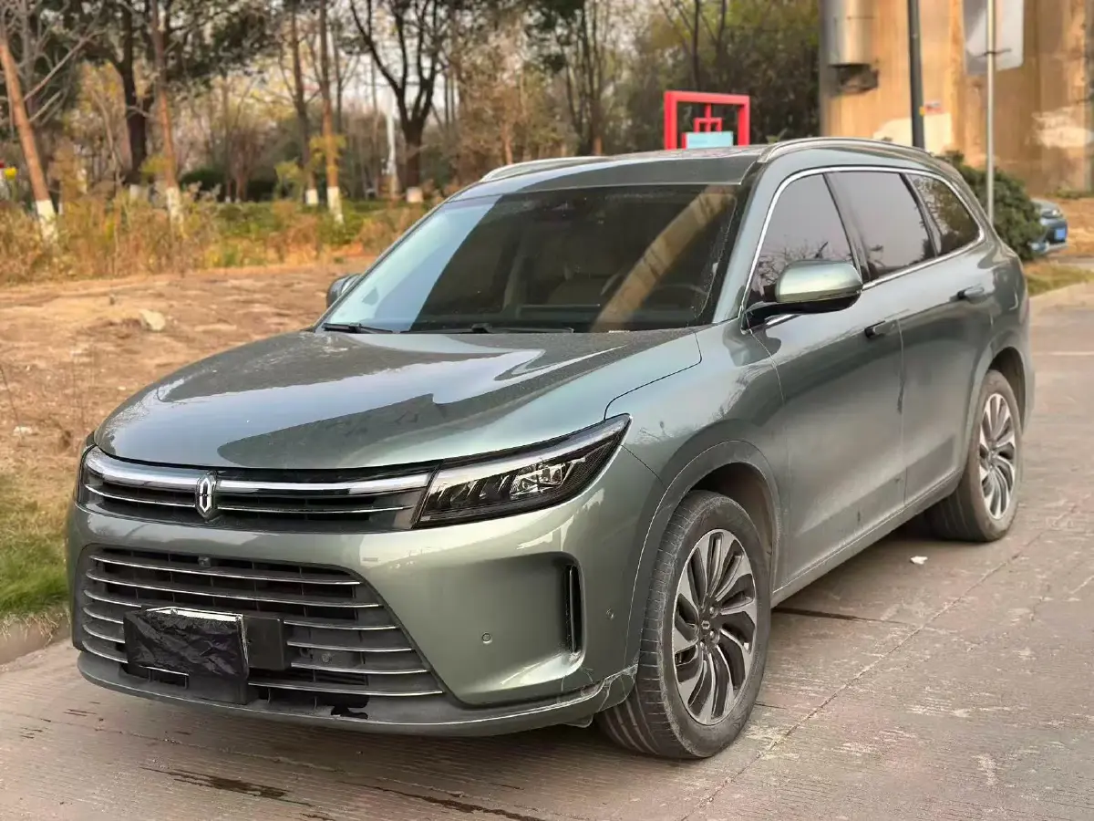 2022 Infiniti Q50L 2.0T 211HP L4 7AT