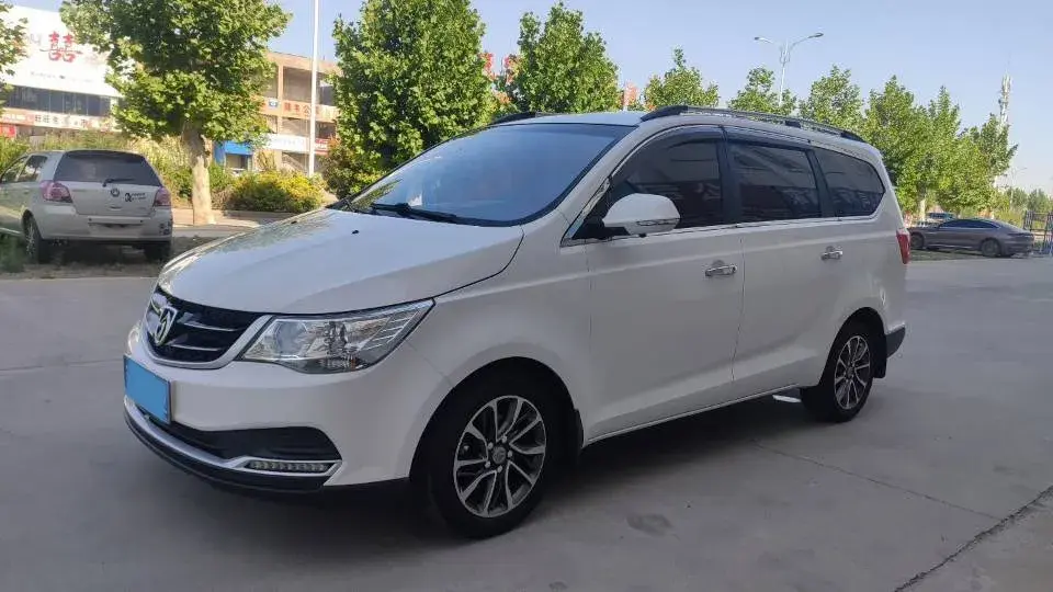 2016 BaoJun 730 1.5L 112HP L4 5MT
