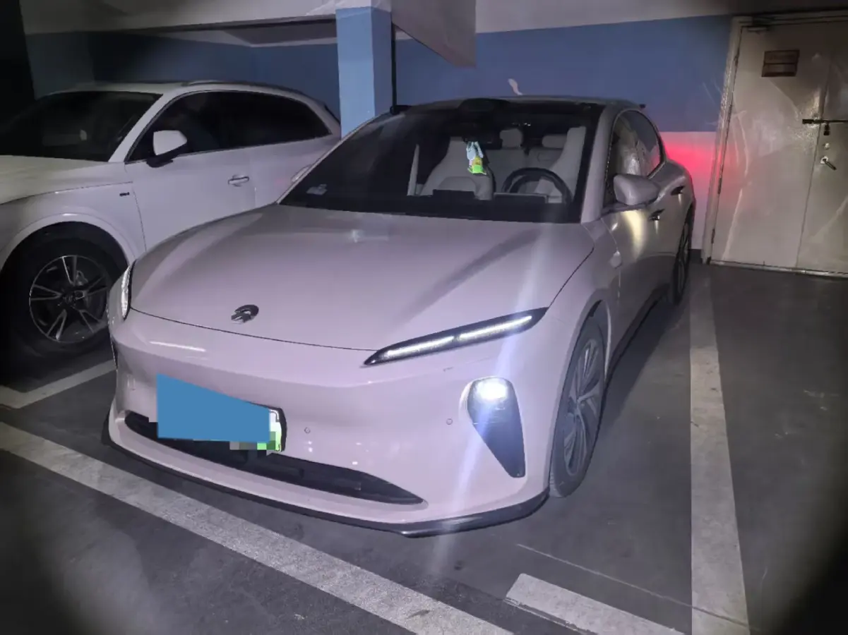 2024 NIO ET5 BEV 75KWH