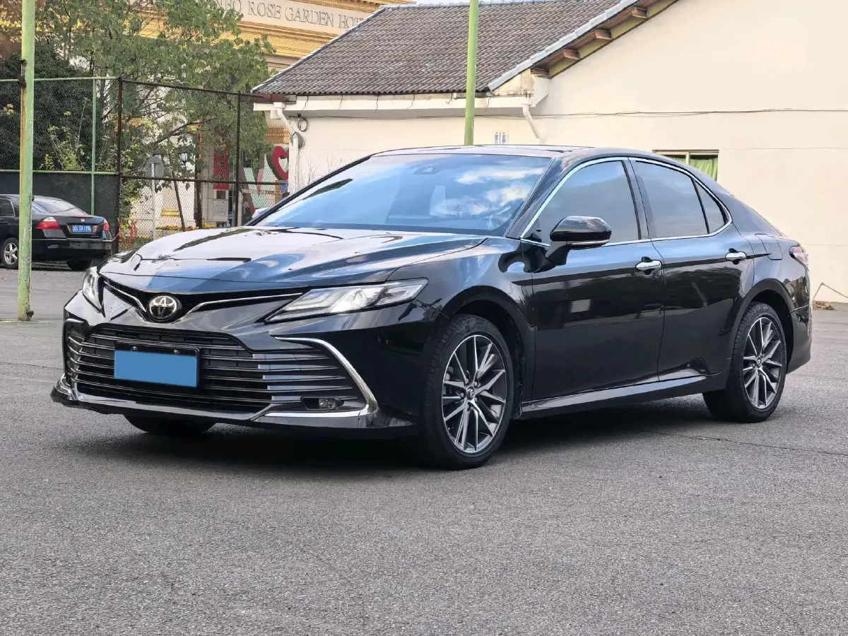 2021 Toyota Camry 2.5L 209HP L4 8AT