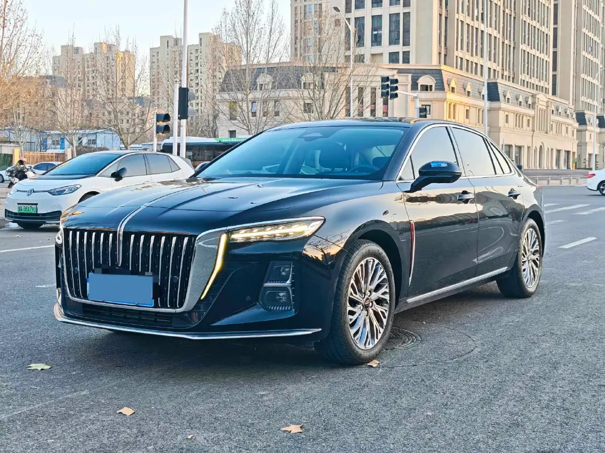 2023 HongQi H5 2.0T 224HP L4 8AT