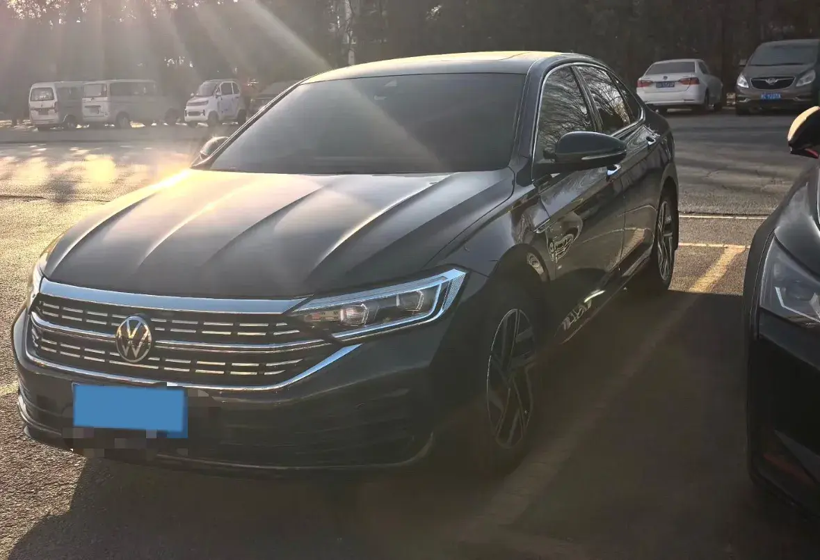 2023 Volkswagen Sagitar 1.4T 150HP L4 7DCT