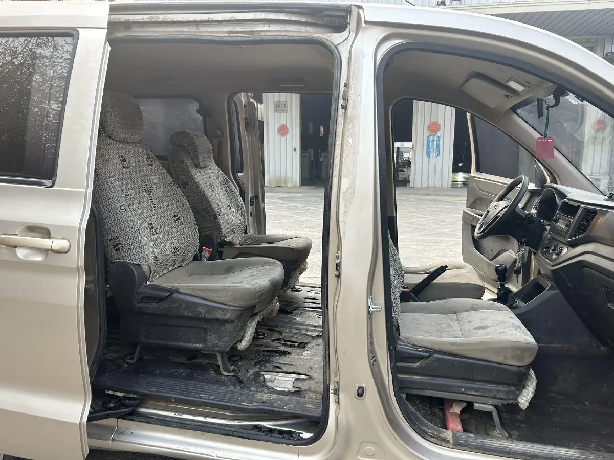 2021 ChangAn KuaYue KuaYueWang X3 1.6L 122HP L4 5MT,autocango,china used car exporter,china ev exporter,chinese used car exporter,chinese used ev exporter