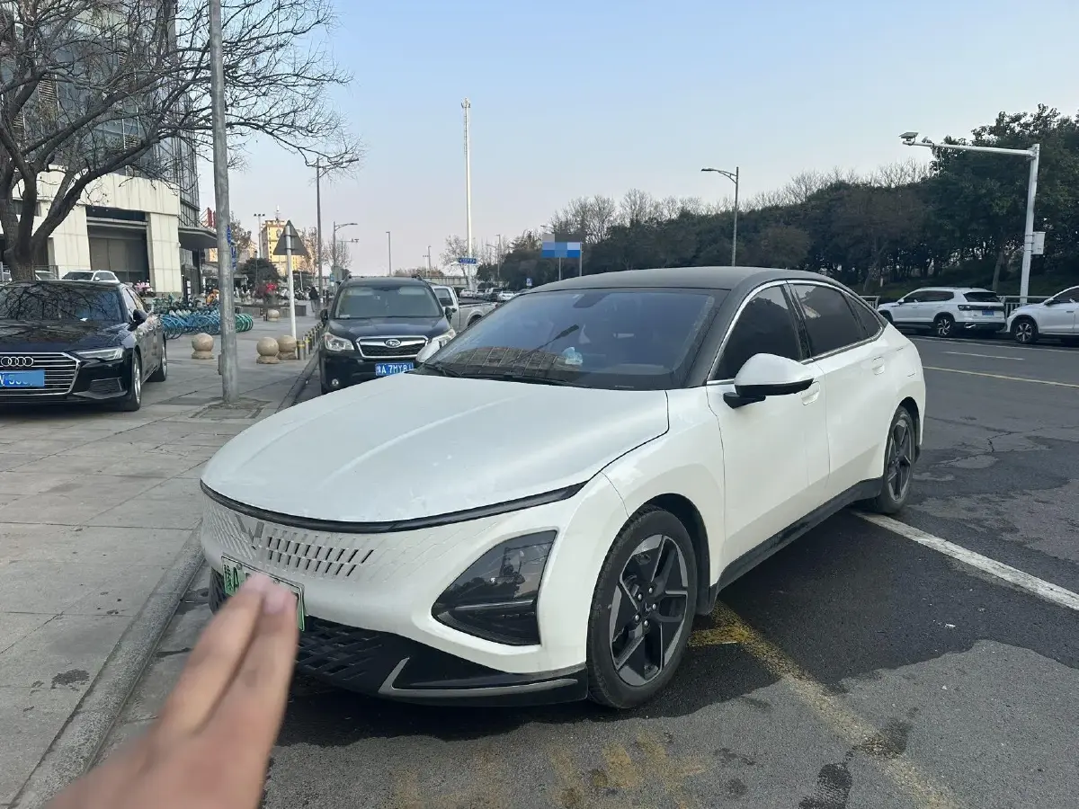 2023 WuLing XingGuang 1.5L 106HP L4 E-CVT PHEV 20.5KWH