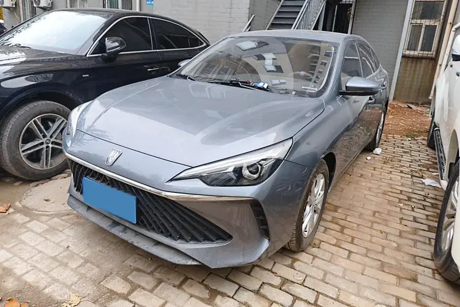 2023 Roewe i5 1.5L 129HP L4 CVT